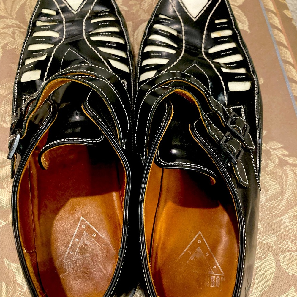 John Fluevog shoes size men’s 10 M good condition.